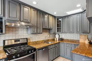 371 Prague St, San Francisco, CA 94112 - Photo 9