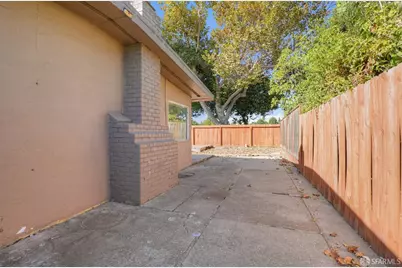2531 Illinois Street, East Palo Alto, CA 94303 - Photo 27