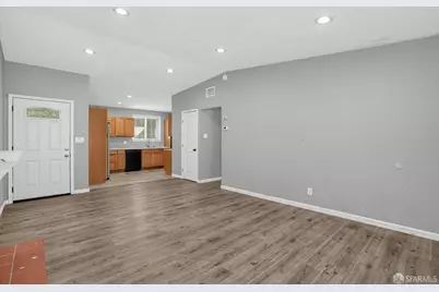 2531 Illinois Street, East Palo Alto, CA 94303 - Photo 3