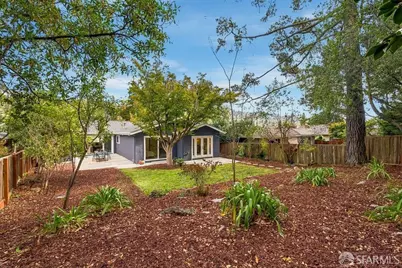 2033 Trafalgar Place, Oakland, CA 94611 - Photo 41