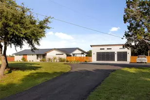 402 Rolling Hills Rd, Liberty Hill, TX 78642 - Photo 33