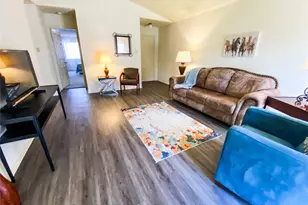 12905 Pegasus St, Austin, TX 78727 - Photo 5