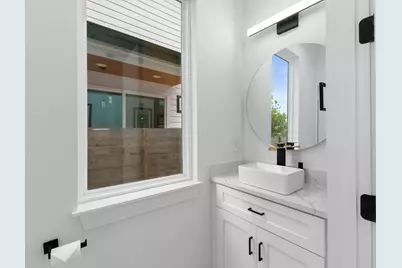 5305 Ledesma Unit 4 Ledesma Road #4, Austin, TX 78721 - Photo 19