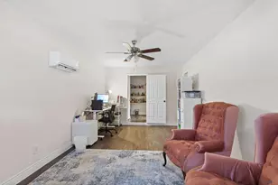 512 Bramble Dr, Austin, TX 78745 - Photo 11