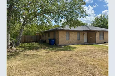 820 S Blanco Street #B, Lockhart, TX 78644 - Photo 3