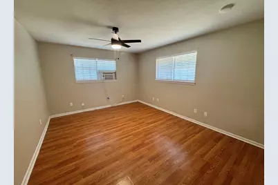 820 S Blanco Street #B, Lockhart, TX 78644 - Photo 11