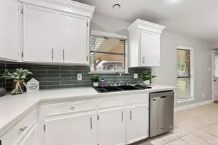 1301 Dove Haven Dr, Pflugerville, TX 78660 - Photo 11