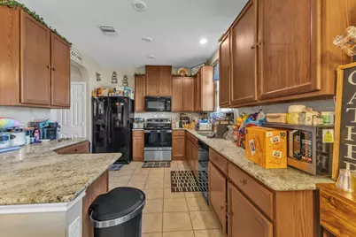 12922 Dwight Eisenhower Street, Manor, TX 78653 - Photo 7