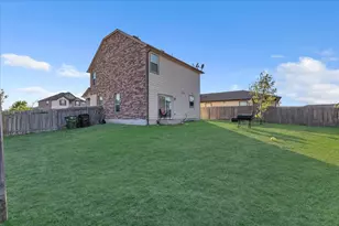 12922 Dwight Eisenhower St, Manor, TX 78653 - Photo 19