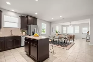 241 E Broade St, Leander, TX 78641 - Photo 7