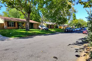 2615 Sherwood Ln, Austin, TX 78704 - Photo 27