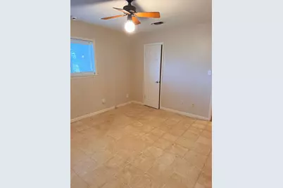 220 Parkview Drive, Luling, TX 78648 - Photo 9