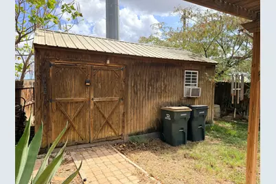 220 Parkview Drive, Luling, TX 78648 - Photo 31