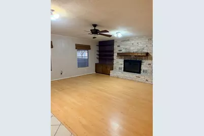 220 Parkview Drive, Luling, TX 78648 - Photo 25