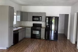721 S Laurel Ave, Luling, TX 78648 - Photo 5