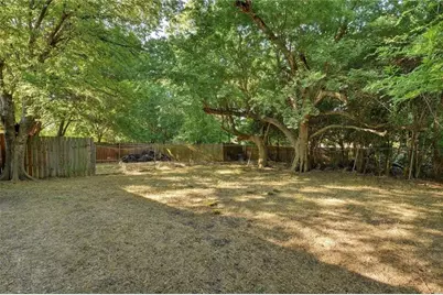 2311 Teri Road #B, Austin, TX 78744 - Photo 19
