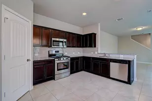 10404 Hatton Ln, Austin, TX 78754 - Photo 7