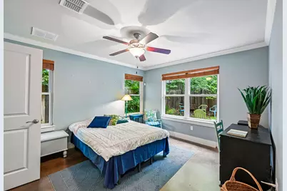 4413 Barrow Avenue, Austin, TX 78751 - Photo 13