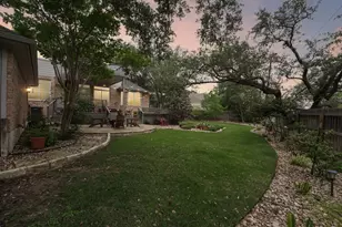 3417 Halsell Ct, Austin, TX 78732 - Photo 11