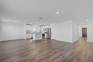 812 Heartseed Ave, New Braunfels, TX 78130 - Photo 7