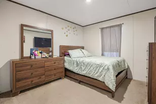 595 Tahoe Dr, Kyle, TX 78640 - Photo 17