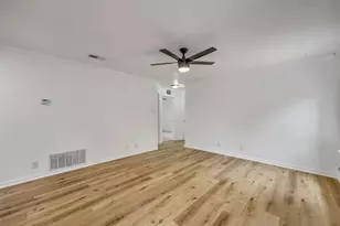 7004 Trendal Ln, Austin, TX 78744 - Photo 19