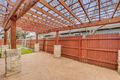 7004 Trendal Lane, Austin, TX 78744 - Photo 3