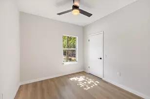 1197 Angelina St, Austin, TX 78702 - Photo 31
