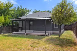 1197 Angelina St, Austin, TX 78702 - Photo 37