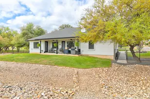 705 Pheasant Mdw, Liberty Hill, TX 78642 - Photo 35