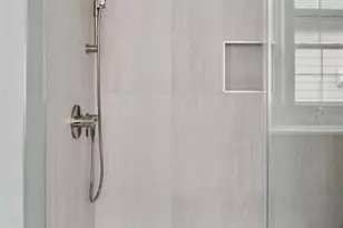 2209 Woodland Ave, Austin, TX 78741 - Photo 9