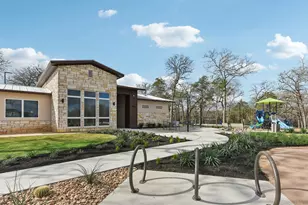 211 Constanza Trl, Bastrop, TX 78602 - Photo 35