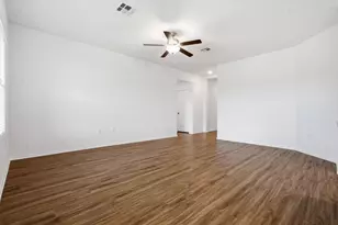10537 Steinbeck Dr, Austin, TX 78747 - Photo 15