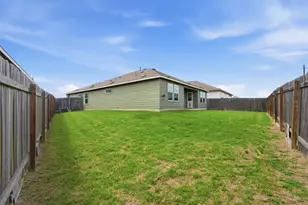 10537 Steinbeck Dr, Austin, TX 78747 - Photo 17