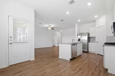 10537 Steinbeck Drive, Austin, TX 78747 - Photo 5