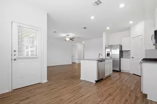 10537 Steinbeck Dr, Austin, TX 78747 - Photo 5