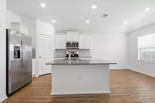 10537 Steinbeck Dr, Austin, TX 78747 - Photo 3