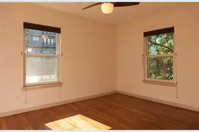 5700 Avenue F, Austin, TX 78752 - Photo 19