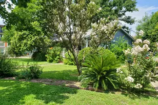 5700 Avenue F, Austin, TX 78752 - Photo 3