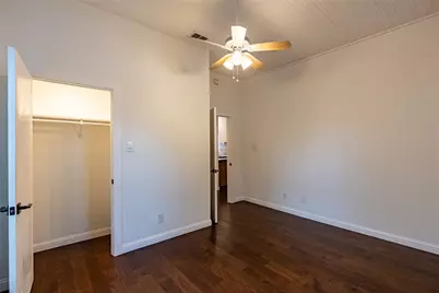 1801 13th Street E, Austin, TX 78702 - Photo 9