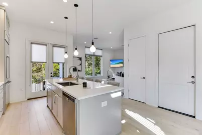 2606 Sutherland Street, Austin, TX 78746 - Photo 9