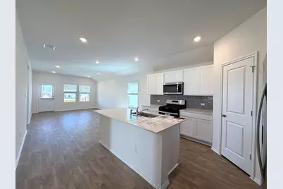 348 San Juan Trail, Bastrop, TX 78602 - Photo 3