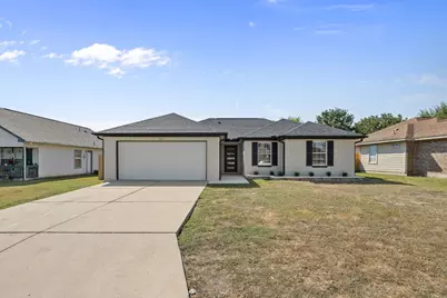 2303 Thomas Street, Taylor, TX 76574 - Photo 1