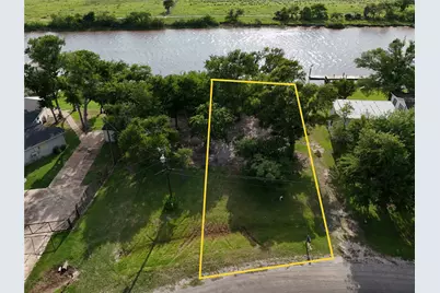 1836 Cr 206, Sargent, TX 77414 - Photo 3