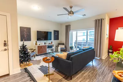 2827 Manor Road #2202, Austin, TX 78722 - Photo 9