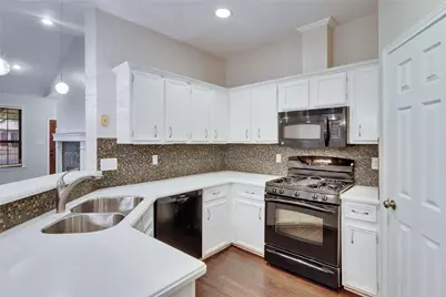1706 Pheasant Roost, Austin, TX 78758 - Photo 9