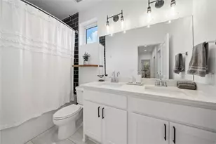 5701 Tura Ln, Austin, TX 78721 - Photo 15