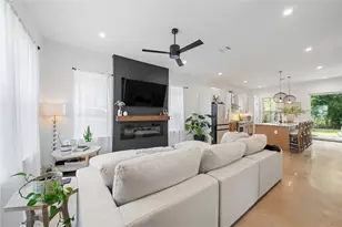 5701 Tura Ln, Austin, TX 78721 - Photo 3