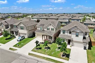 201 Bella Luna Way, Liberty Hill, TX 78642 - Photo 37