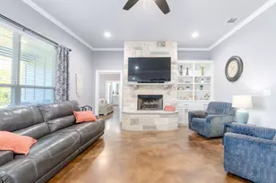 1610 Badger Ln, Lampasas, TX 76550 - Photo 5